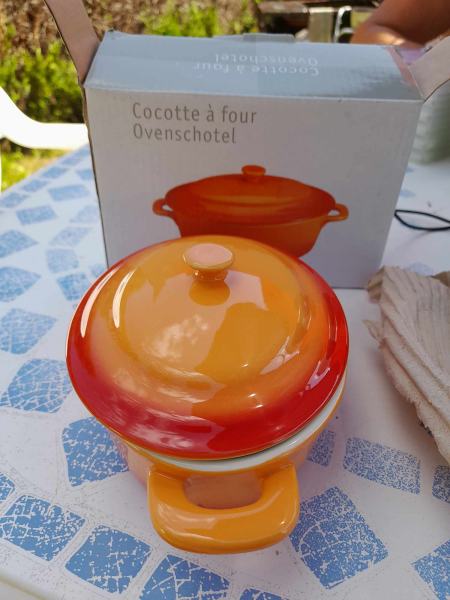 Vente La cocotte mini ovale en céramique rouge 250 ml av