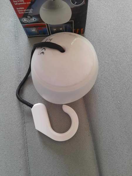 Annonce Lampe led flexible à suspendre - 4 led