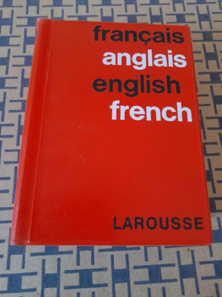 Larousse de poche, dictionnaire bilingue fran&ccedil;ais