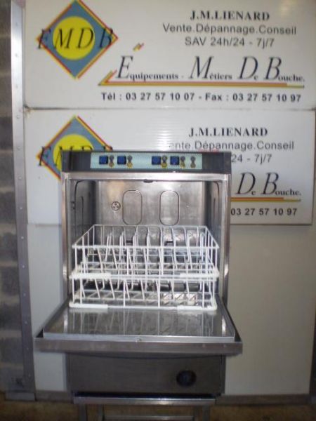 Lave-vaisselle panier 45 cm 380 volts emdb