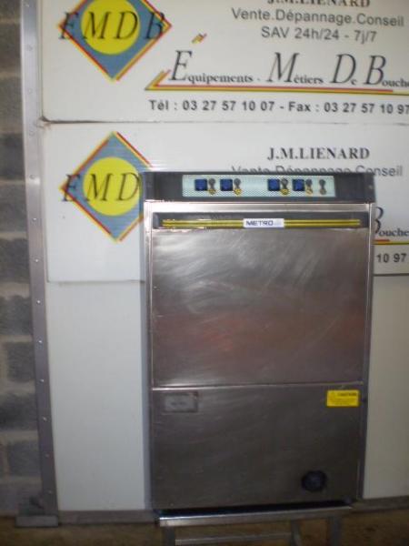 Annonce Lave-vaisselle panier 45 cm 380 volts emdb