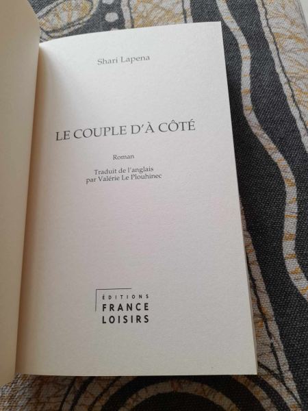 Le couple d' &agrave; cot&eacute; - shari lapena pas cher