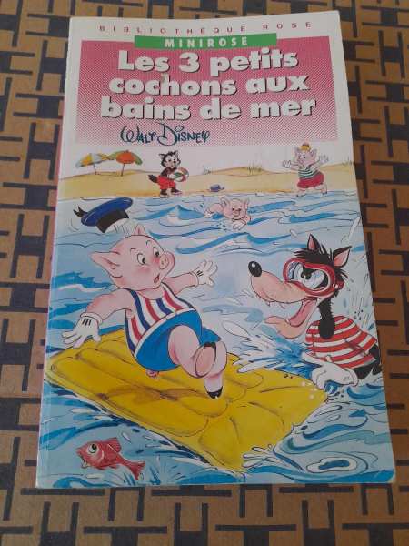 Les 3 petits cochons aux bains de mer - walt disne