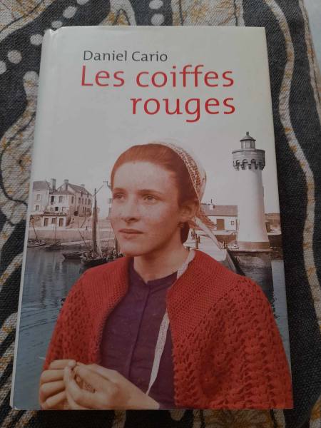 Les coiffes rouges - daniel cario