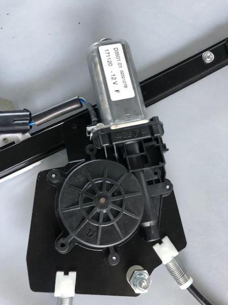 Lève vitre arrière gauche maserati quattrop m139 pas cher