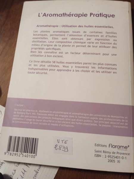 Livre " l ' aromathérapie pratique " pas cher