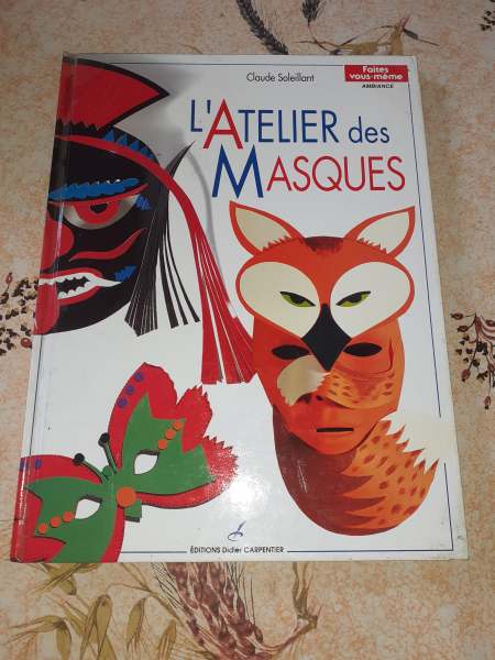 Livre l'atelier des masques