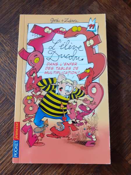 Livre l'&eacute;l&egrave;ve dcobu