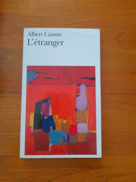 Livre   l' etranger -albert camus