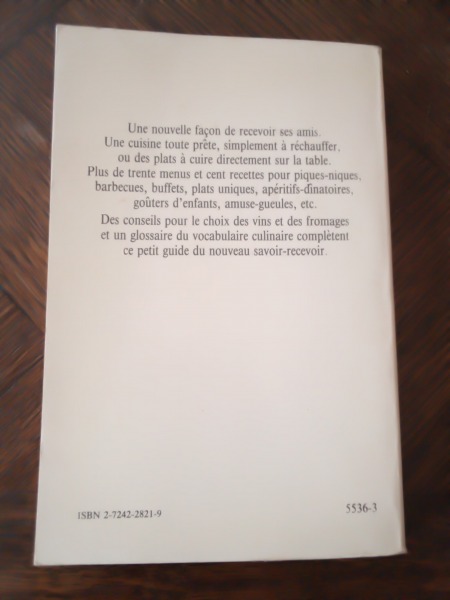 Vente Livre la cuisine a table