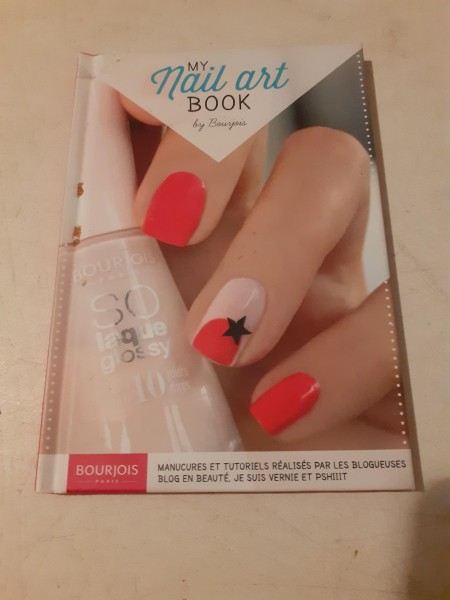 Livre my nail art book by bourgeois