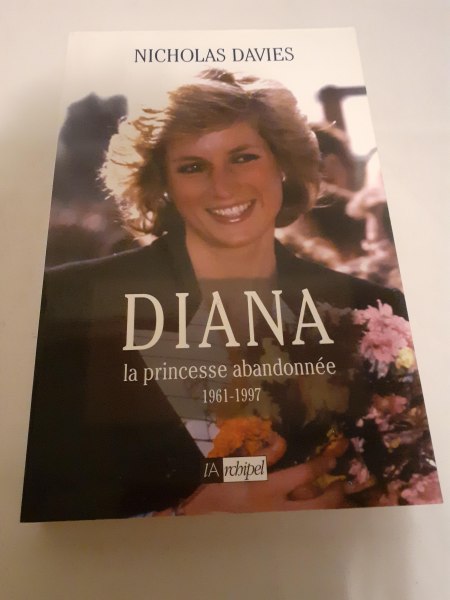 Livre nicholas davies "