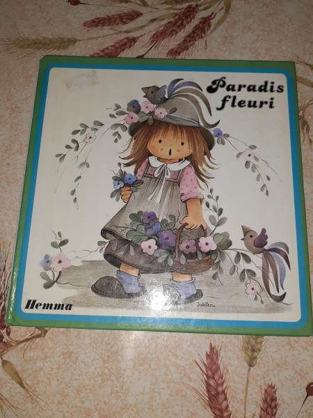 Livre paradis fleuri