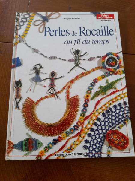 Livre perles et rocailles " au fil du temps "
