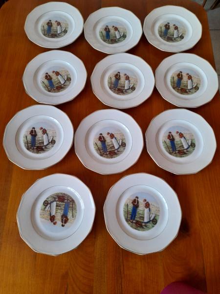 Lot 11 assiettes &agrave; desserts ,fromage pf france