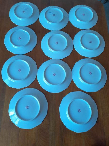 Vente Lot 11 assiettes &agrave; desserts ,fromage pf france