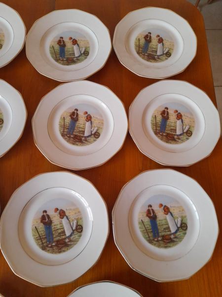 Lot 11 assiettes &agrave; desserts ,fromage pf france pas cher