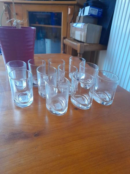 Lot 11 petites verrines en verres forme oval