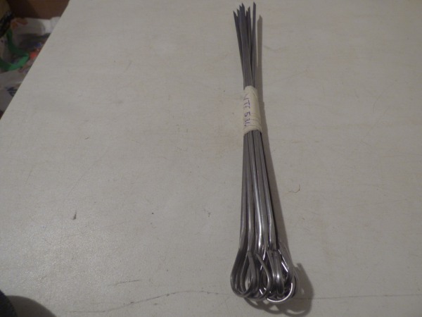 Lot 12 piques à brochettes