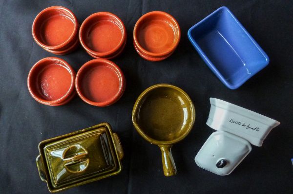 Vente Lot 4 articles en terre cuite, terrines, caquelons