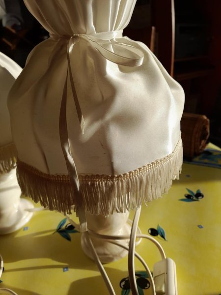Lot 2 lampes de chevet en albatre blanc - vintage pas cher