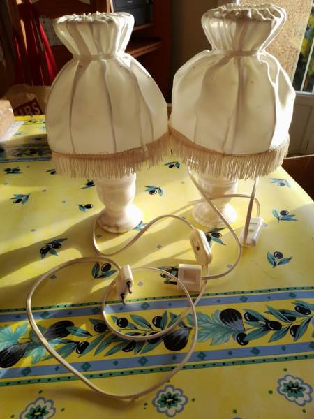 Lot 2 lampes de chevet en albatre blanc - vintage