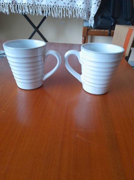 Vente Lot 2 mug blanc en céramique