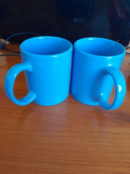 Annonce Lot 2 mug bleu en céramique