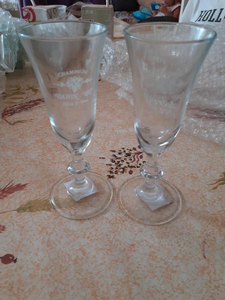 Lot 2 verres &agrave; champagne  bahin