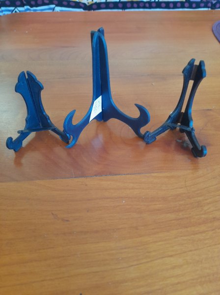 Lot 3 petits chevalets en plastique