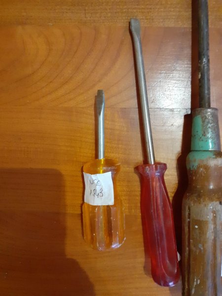 Lot 3 tournevis divers pas cher