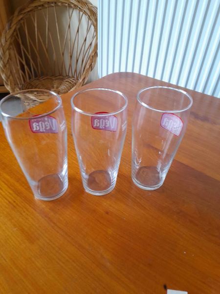 Vente Lot 3 verres publicitaire &agrave; bi&egrave;re vega