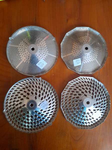 Vente Lot 4 disques pour moulin &agrave; l&eacute;gumes
