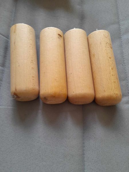 Lot 4 pied  rond en bois pour meubles, sommiers pas cher