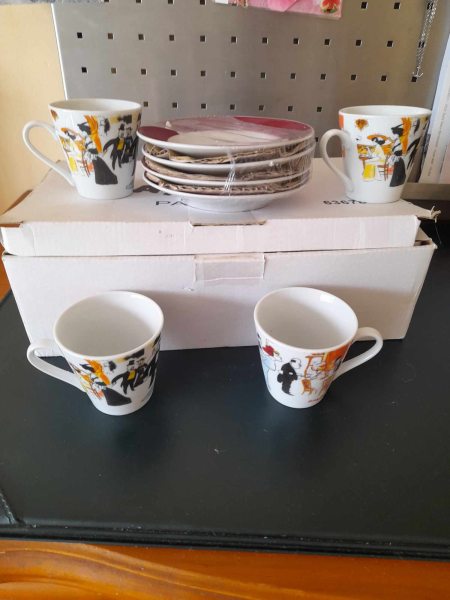 Lot 4 tasses et 4 sous tasse à café - maxim's pari