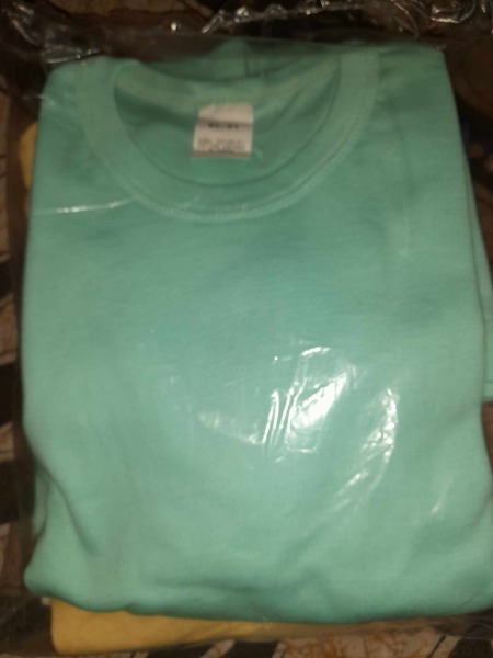 Vente Lot 4 tee shirts enfants 80/84 ( xs)