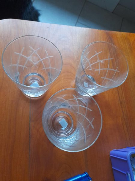 Vente Lot 3 verres de table - verres à eau , vin -