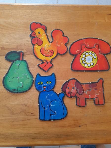 Lot 5 mini puzzles divers