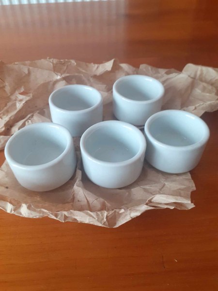Lot 5 ramequins - bols &agrave; sauce rond en c&eacute;ramique
