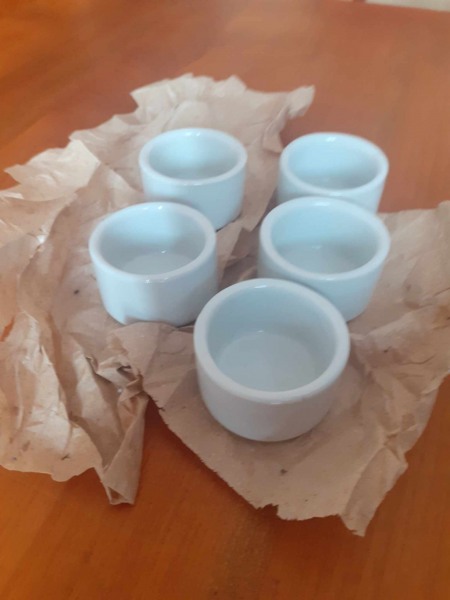 Lot 5 ramequins - bols &agrave; sauce rond en c&eacute;ramique pas cher