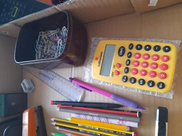 Vente Lot 51  fournitures de bureau , &eacute;cole - stylos