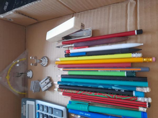 Lot 55 fournitures de bureau , &eacute;cole - stylos pas cher