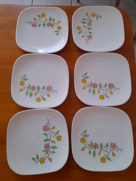 Lot 6 assiettes fromage ou dessert fa&iuml;ence de gien