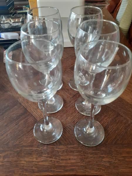 Lot 6 ballons &agrave; vin