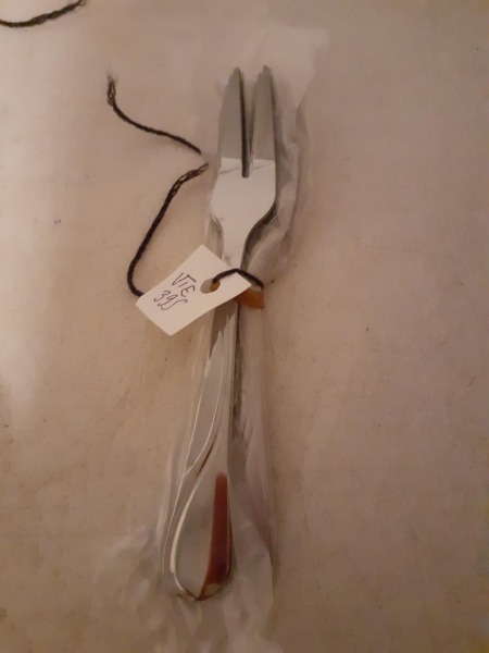 Lot 8 fourchettes a 2 dents