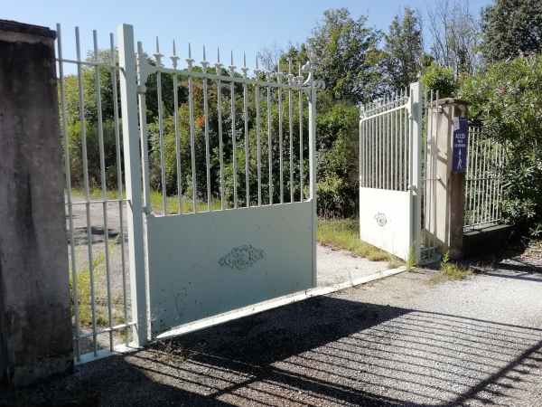 Portails et portillons m&eacute;talliques