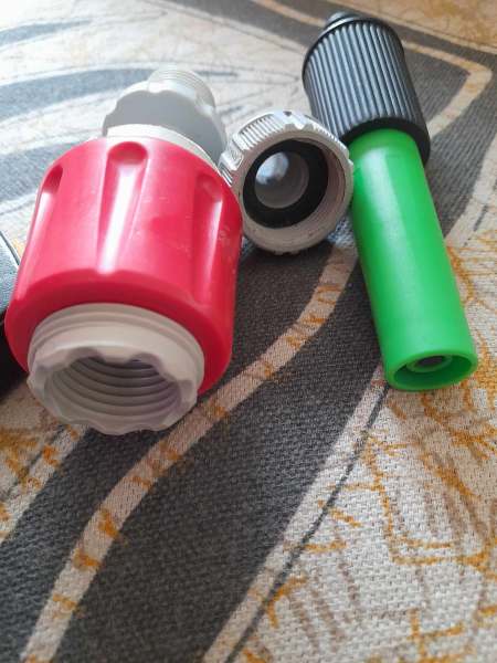 Vente Lot raccords pour tuyau d' arrosage