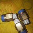 Lot se 3 raccords pneumatiques droits males