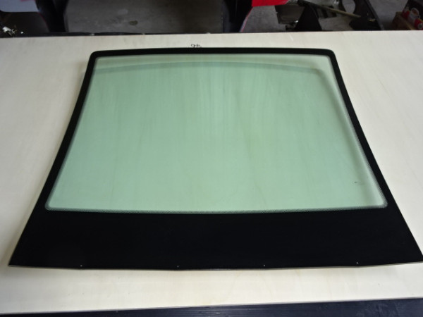 Vente Lunette arri&egrave;re bugatti eb110