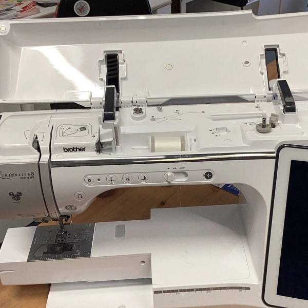 Vente Machine polyvalente brother luminaire innov-is xp3